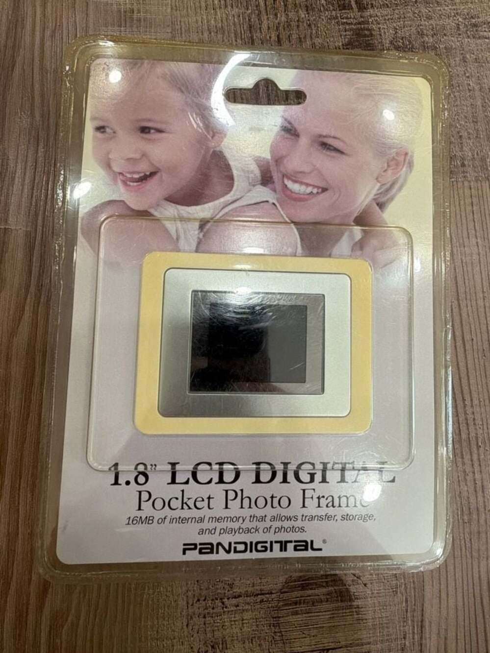 Pandigital PAN18-0 1.8" LCD Digital Pocket Photo Frame